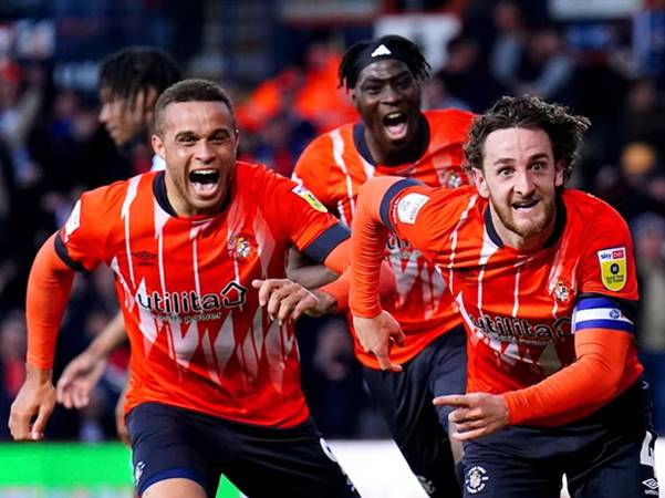 Lịch sử thành lập và phát triển của câu lạc bộ bóng đá Luton Town