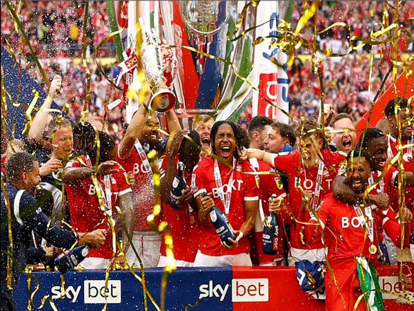 Nottingham Forest vô địch C1 mấy lần?