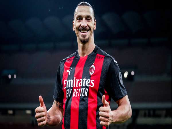 Zlanta Ibrahimovic (114km/h) - Cầu thủ có lực sút mạnh nhất thế giới