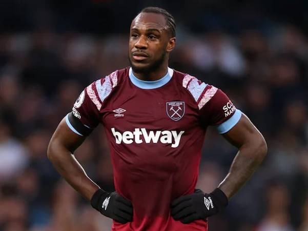 Tiểu sử Michail Antonio: Người hùng đằng sau sân cỏ