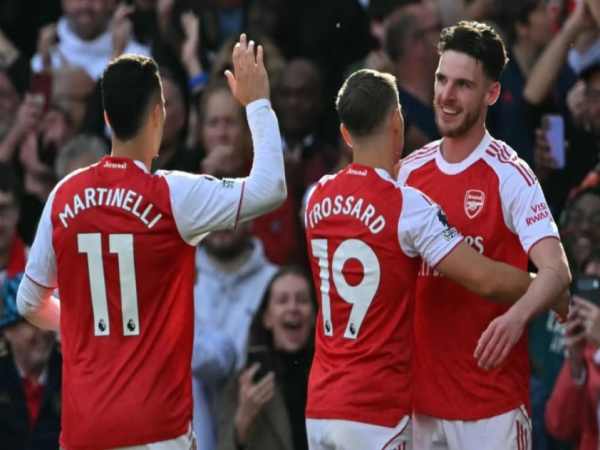 Bóng đá QT: CLB Arsenal đã giành vé dự cúp C1
