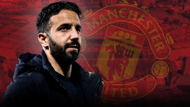 Từ bản hợp đồng chuyên nghiệp đến giấc mơ Old Trafford