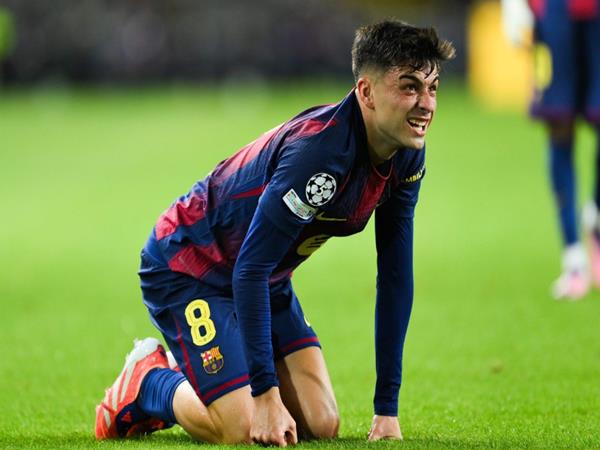 Tin Barcelona: HLV Hansi Flick thử nghiệm Pedri