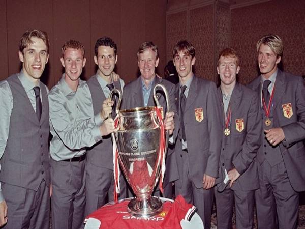 MU cần những người đàn ông biết đứng dậy sau vấp ngã. 