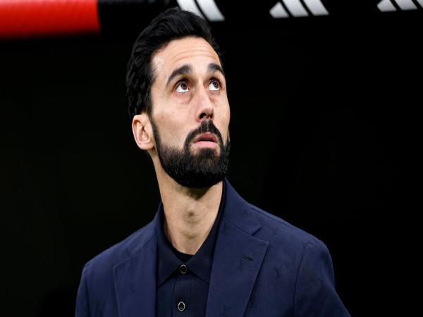 Tin Real Madrid: HLV Arbeloa ca ngợi tinh thần Real