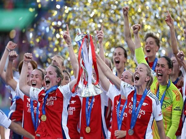 Kịch bản lịch sử chưa từng có với đội nam / nữ Arsenal