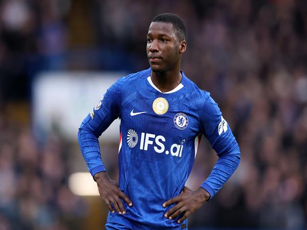 Chelsea với mục tiêu top 5 và cơ hội trở lại Champions League