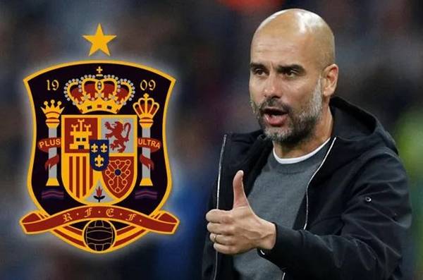 Huấn luyện viên Pep Guardiola