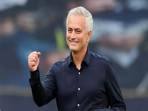 Tiểu sử HLV Jose Mourinho và những cột mốc vĩ đại